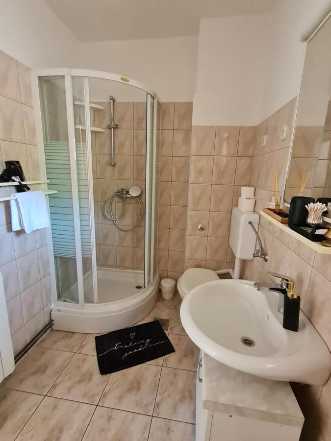 Mellon Apartments Zaton  Ngoại thất bức ảnh